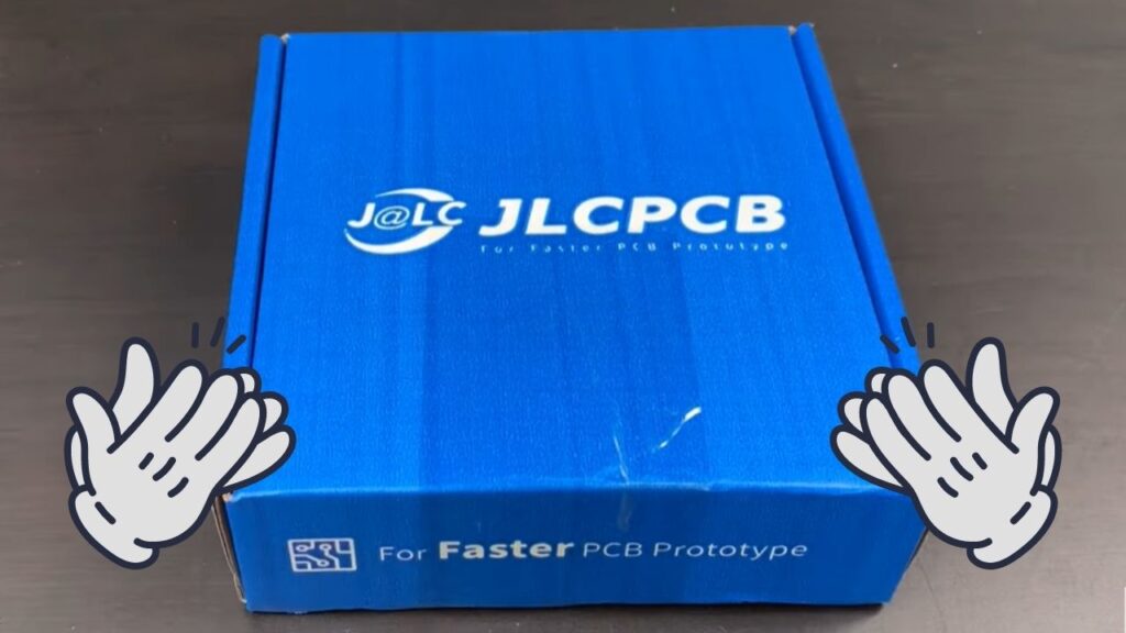 JLCPCBから届いた青い箱